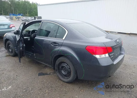 2011 Subaru Legacy 2.5I z USA, uszkodzony, nr VIN 4S3BMBA6XB3232554